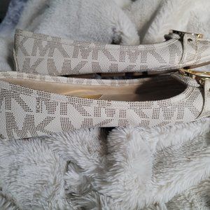 Authentic Michael Kors flats.